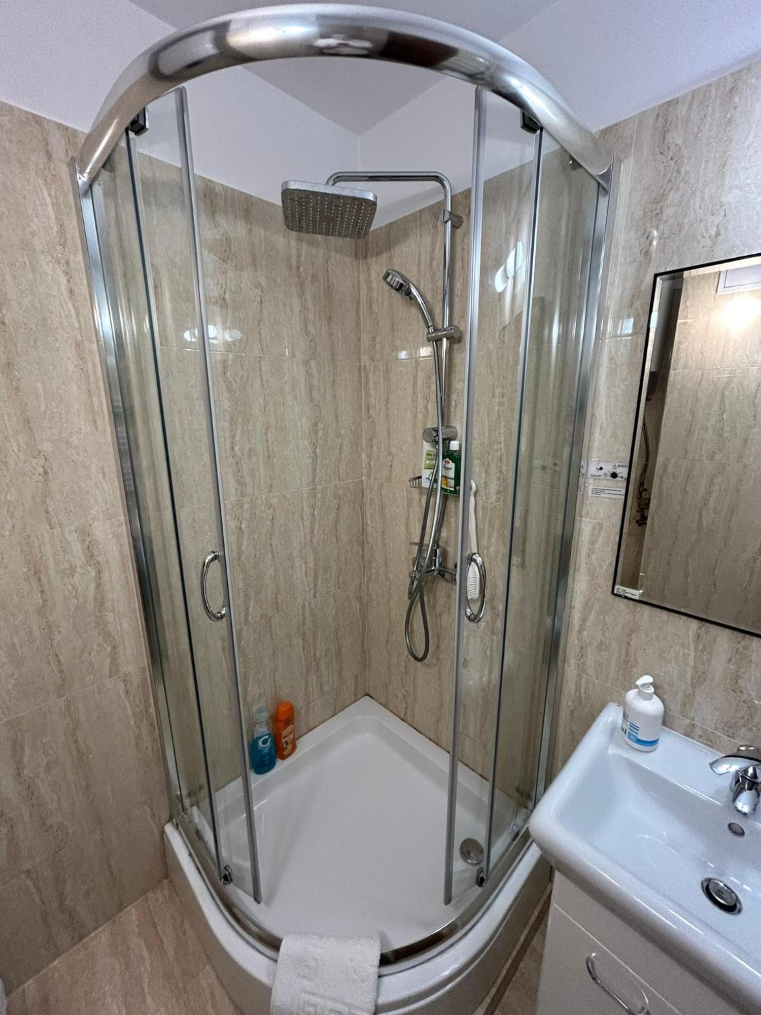 Apart. Premium Ultracentral, 3 Camere Loc Parcare. Ploieşti Eksteriør billede