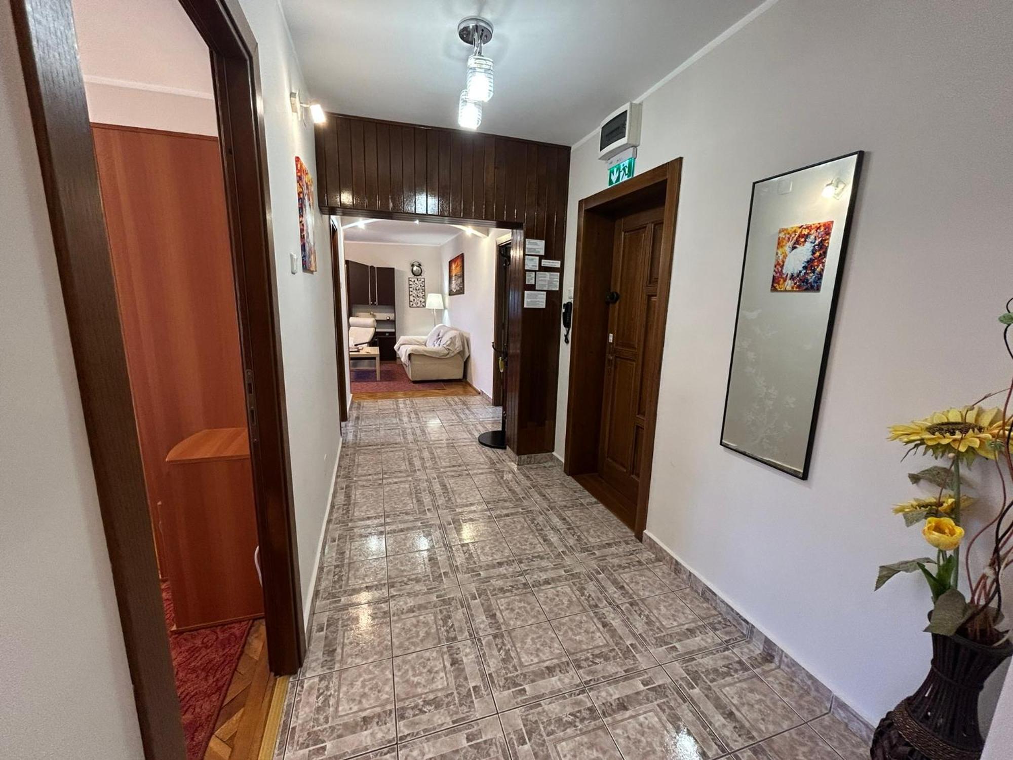 Apart. Premium Ultracentral, 3 Camere Loc Parcare. Ploieşti Eksteriør billede